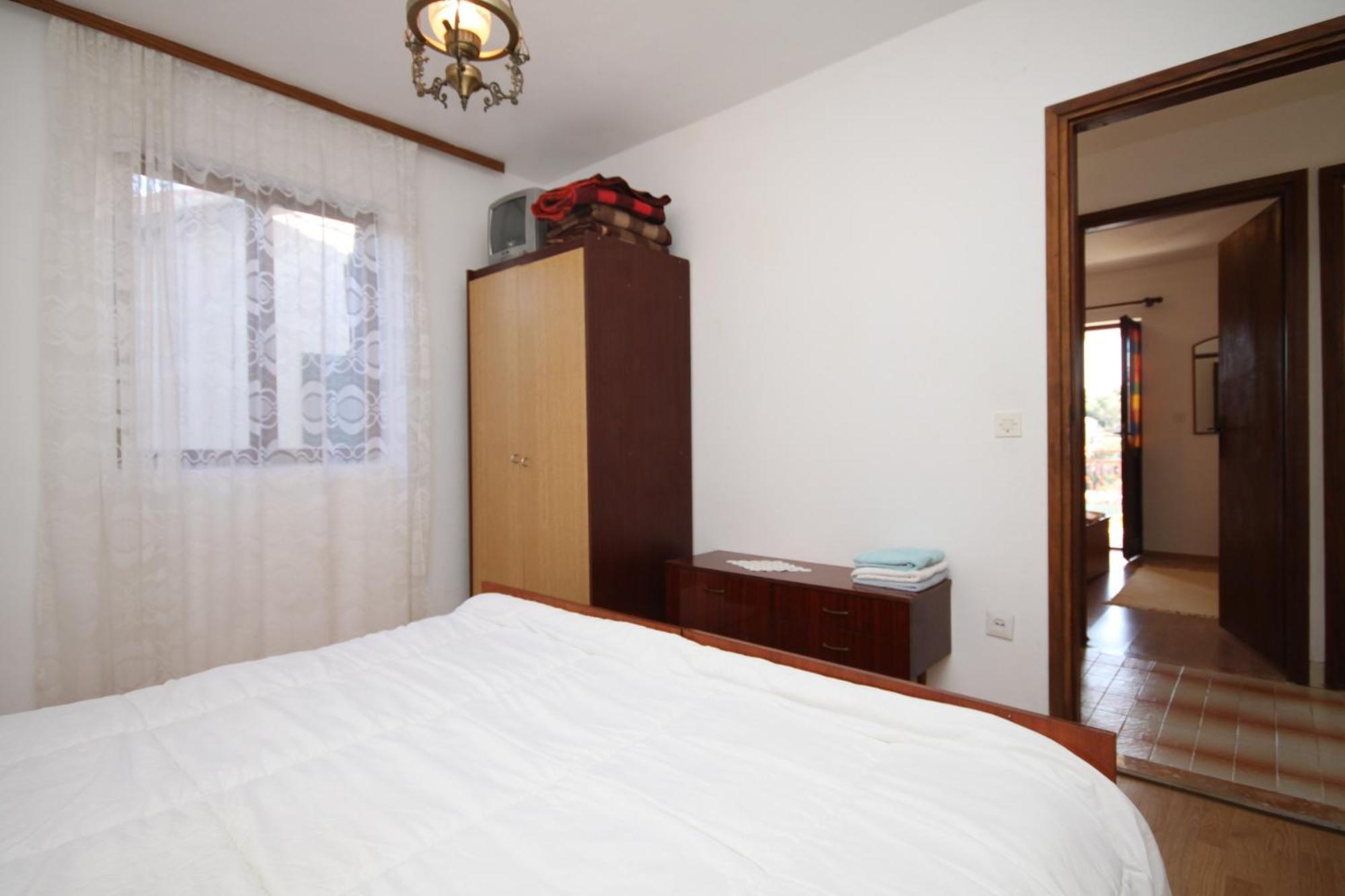 Apartments By The Sea Basina, Hvar - 8749 Vrbanj Room photo
